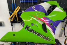 Verkleidungsseitenteil  Kawasaki ZXR750L rechts gebraucht.